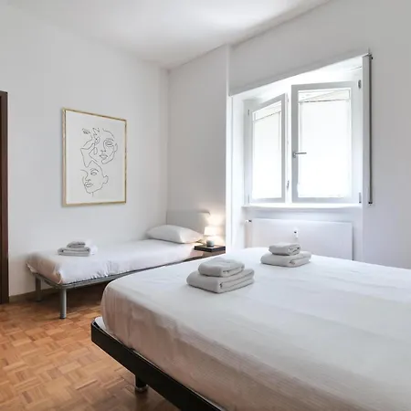 Ferienwohnung Primopiano - Pellegrino Rossi A Mailand Exterior foto